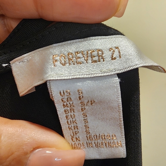 FOREVER 21 Women's Black Long Sleeves Body Suit Size S - Picture 3 of 11